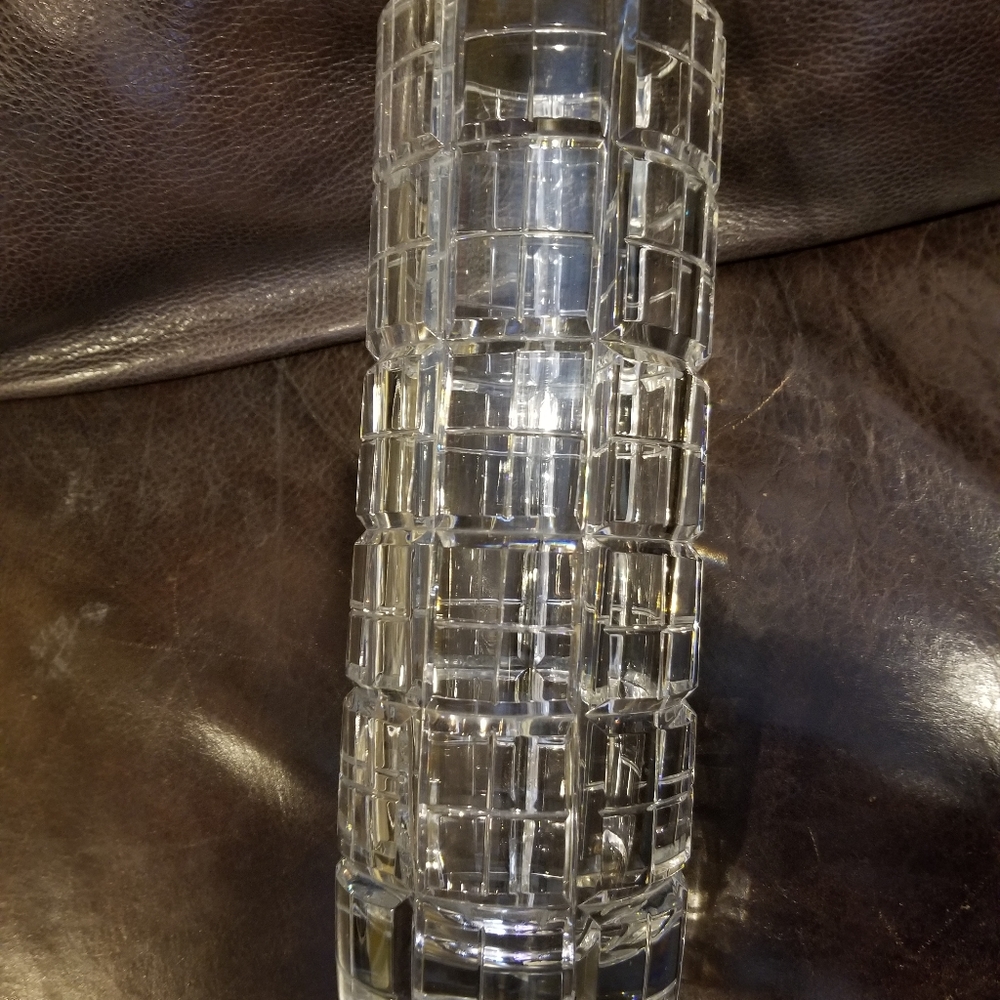 Heavy Wedgwood Cut Crystal Signed Vase 11" - Picture 8 of 15